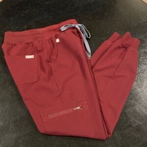 Figs Women’s Burgundy Jogger Scrubs XXS